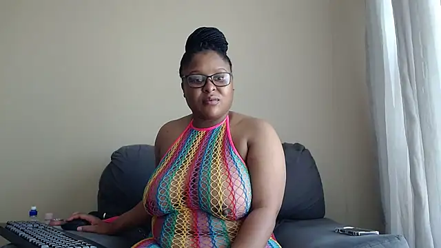 Snapshot of xxZoeyx chatting on 05-11-26, 07:21 xxZoeyx online show from 05-11-26, 07:21