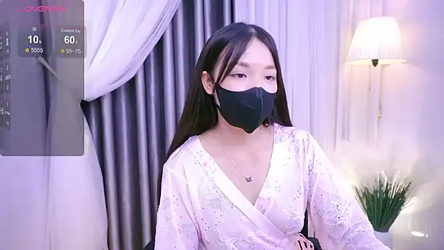 Lu Ly22 online show from 06-12-26, 01:20