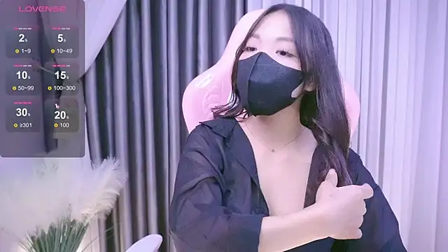 Lu Ly22 online show from 07-20-26, 03:03