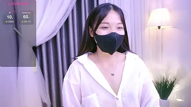 Lu Ly22 online show from 06-17-26, 01:21