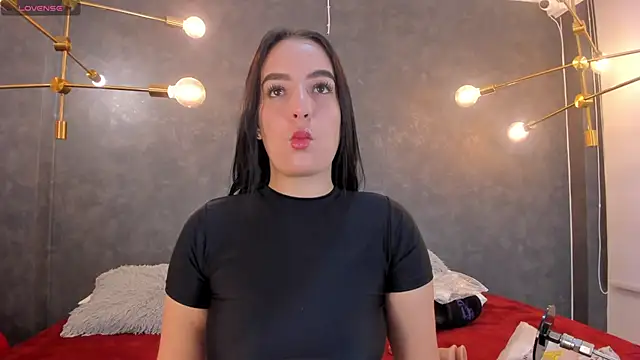 Snapshot of jazlin_angels3 chatting on 06-25-26, 06:40 jazlin angels3 online show from 06-25-26, 06:40