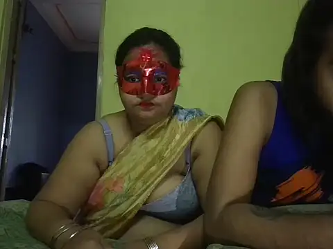 Snapshot of Naina1994 chatting on 06-04-26, 06:40 Naina1994 online show from 06-04-26, 06:40