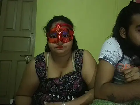 Snapshot of Naina1994 chatting on 05-29-26, 06:41 Naina1994 online show from 05-29-26, 06:41
