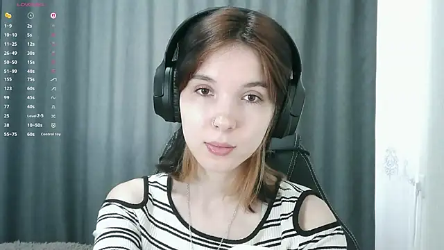 Snapshot of RubyBooby chatting on 07-12-26, 03:02 RubyBooby online show from 07-12-26, 03:02