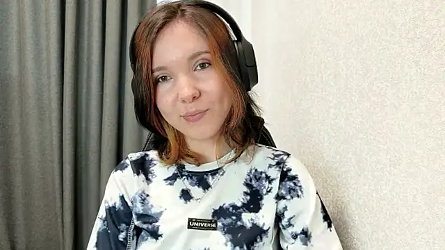 Snapshot of RubyBooby chatting on 04-09-26, 01:06 RubyBooby online show from 04-09-26, 01:06