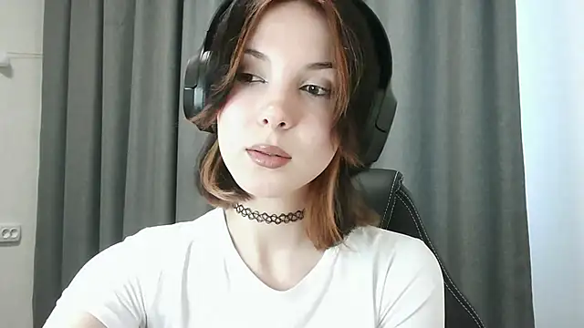 Snapshot of RubyBooby chatting on 05-27-26, 03:52 RubyBooby online show from 05-27-26, 03:52