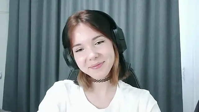 Snapshot of RubyBooby chatting on 06-04-26, 04:22 RubyBooby online show from 06-04-26, 04:22