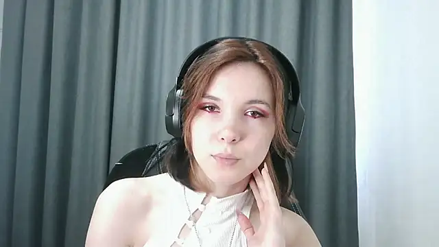 Snapshot of RubyBooby chatting on 06-13-26, 05:11 RubyBooby online show from 06-13-26, 05:11