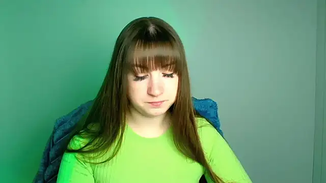 Tiffani Angel online show from 04-17-26, 05:43