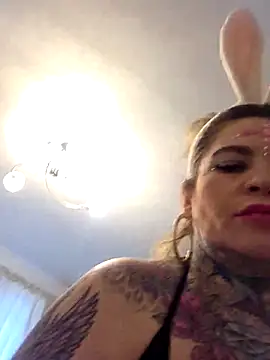 Snapshot of ellarealbrazilian chatting on 04-04-26, 11:06 ellarealbrazilian online show from 04-04-26, 11:06