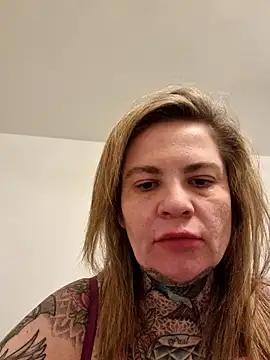 Snapshot of ellarealbrazilian chatting on 03-31-26, 08:33 ellarealbrazilian online show from 03-31-26, 08:33