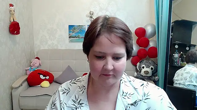 Snapshot of QUEEN02030 chatting on 04-09-26, 03:07 QUEEN02030 online show from 04-09-26, 03:07