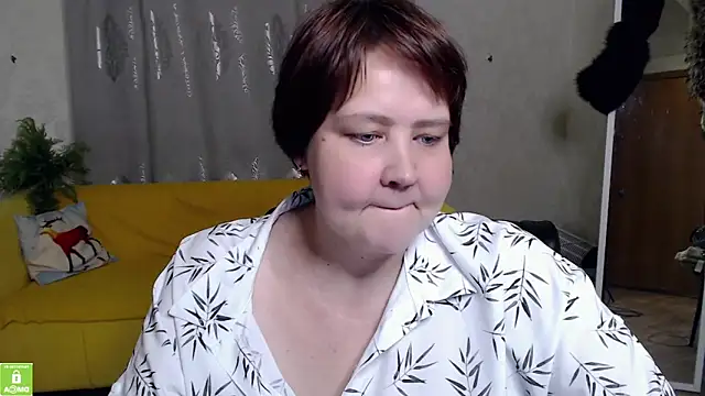 Snapshot of QUEEN02030 chatting on 04-22-26, 03:08 QUEEN02030 online show from 04-22-26, 03:08
