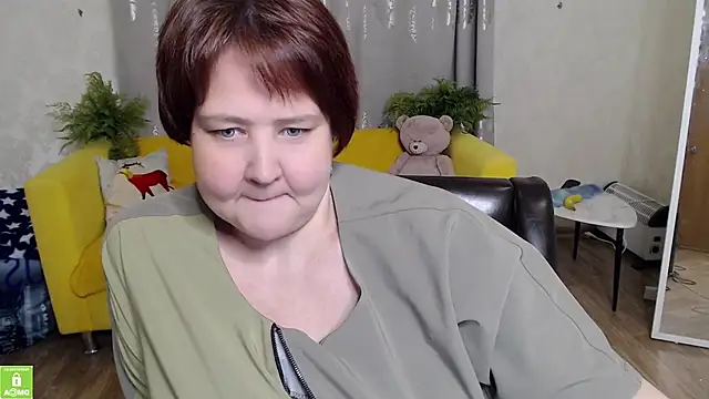 Snapshot of QUEEN02030 chatting on 04-30-26, 03:19 QUEEN02030 online show from 04-30-26, 03:19