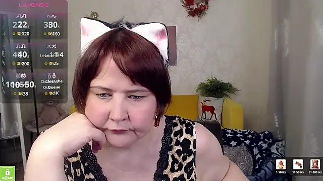 Snapshot of QUEEN02030 chatting on 06-24-26, 06:34 QUEEN02030 online show from 06-24-26, 06:34