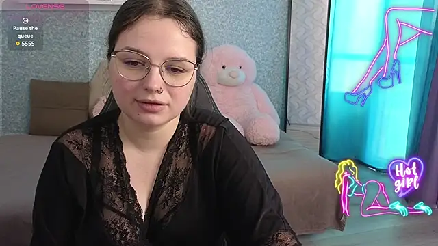 Snapshot of SofiDreamm chatting on 07-30-26, 03:44 SofiDreamm online show from 07-30-26, 03:44