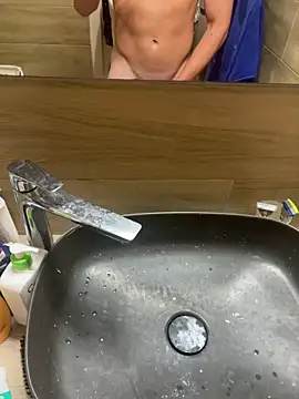 Snapshot of Marceau_rvl chatting on 03-30-26, 08:54 Marceau rvl online show from 03-30-26, 08:54