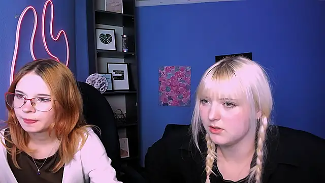 Snapshot of callmevivien chatting on 04-15-26, 07:58 callmevivien online show from 04-15-26, 07:58