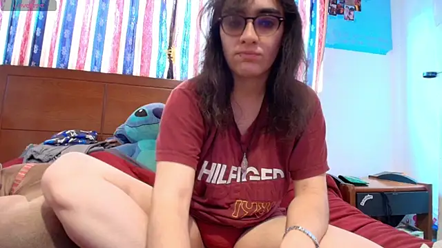 Snapshot of Ellaa_honey chatting on 05-26-26, 03:10 Ellaa honey online show from 05-26-26, 03:10