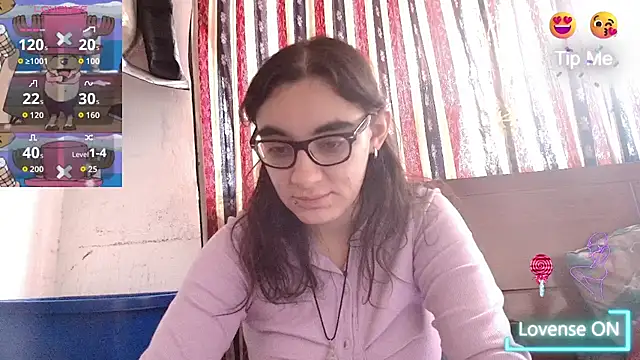 Snapshot of Ellaa_honey chatting on 06-27-26, 03:29 Ellaa honey online show from 06-27-26, 03:29