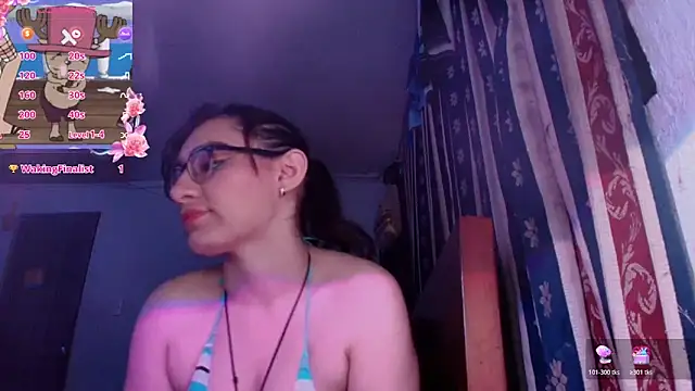 Snapshot of Ellaa_honey chatting on 04-24-26, 02:13 Ellaa honey online show from 04-24-26, 02:13