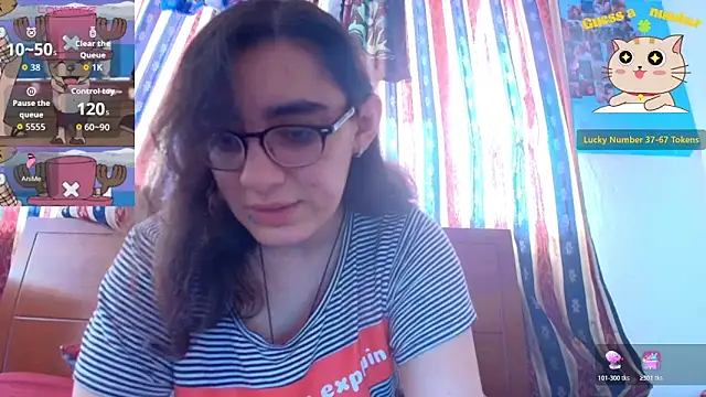 Snapshot of Ellaa_honey chatting on 05-14-26, 02:25 Ellaa honey online show from 05-14-26, 02:25