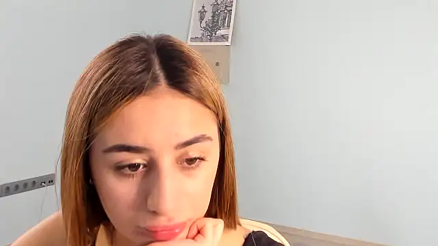 Snapshot of MalikaSquire chatting on 04-01-26, 06:15 MalikaSquire online show from 04-01-26, 06:15