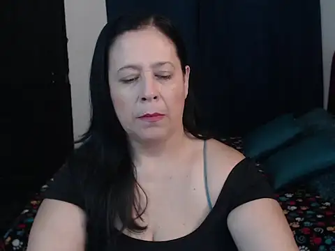 Snapshot of carlareyesk977 chatting on 06-08-26, 05:46 carlareyesk977 online show from 06-08-26, 05:46