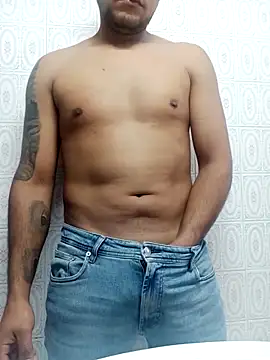 maicolvalejo4444 online show from 05-01-26, 06:35