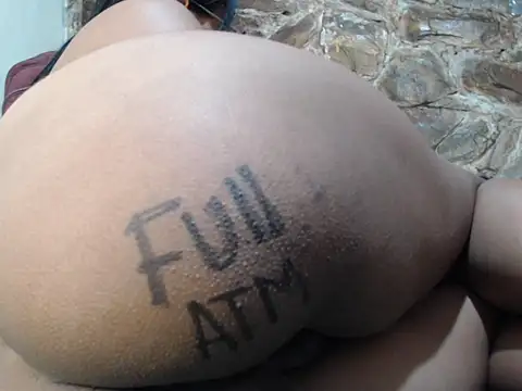 Snapshot of Rouse_stunning chatting on 04-21-26, 01:07 Rouse stunning online show from 04-21-26, 01:07