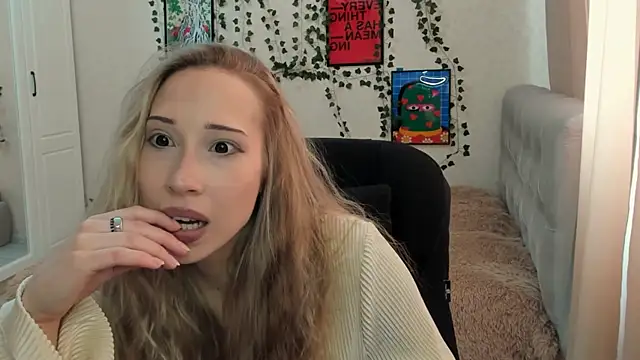 Emmarayder online show from 06-08-26, 11:11