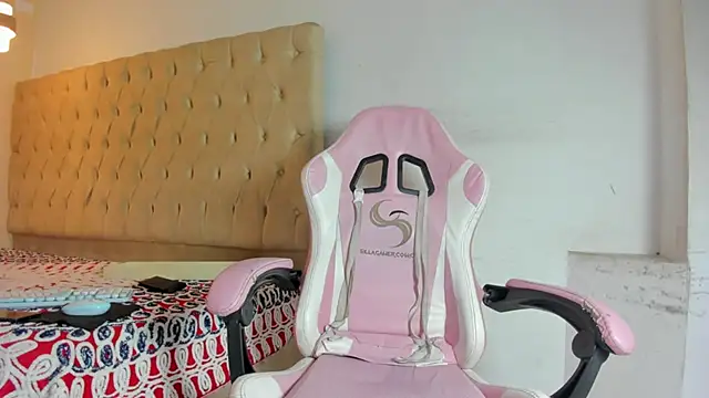 SebastianNoir1 online show from 04-06-26, 08:21