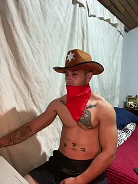 Snapshot of Sexmuscle17 chatting on 06-07-26, 12:38 Sexmuscle17 online show from 06-07-26, 12:38