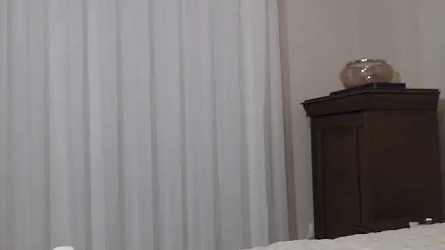 milfhoneynaz online show from 04-08-26, 05:25