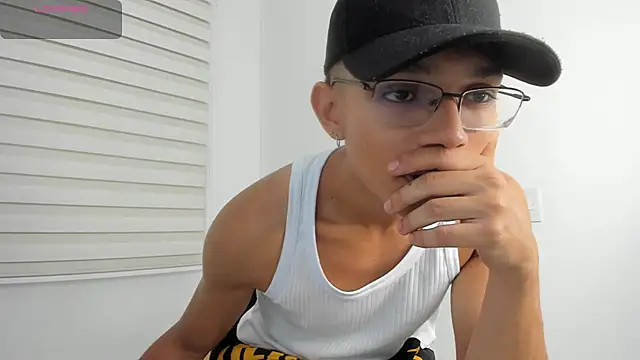 Snapshot of kael_Draven chatting on 04-04-26, 09:54 kael Draven online show from 04-04-26, 09:54