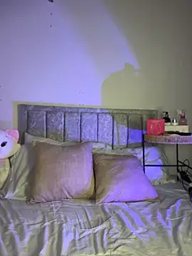 helenarouse online show from 05-19-26, 04:25