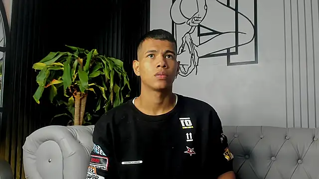 Snapshot of noahdark_ chatting on 05-09-26, 11:24 noahdark online show from 05-09-26, 11:24