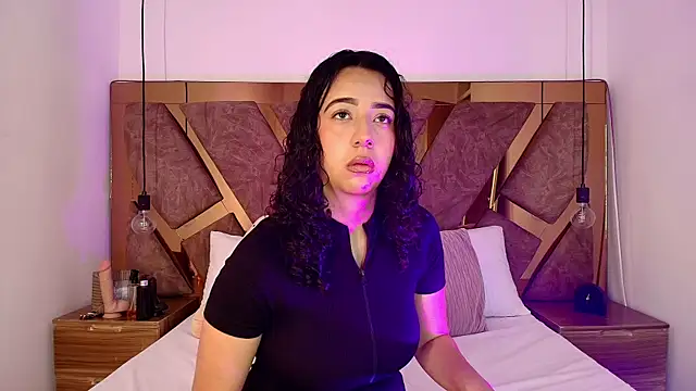 bella swwan  online show from 05-26-26, 01:09
