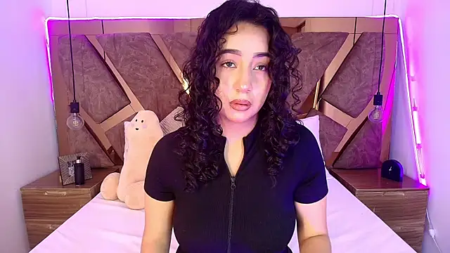 bella swwan  online show from 06-21-26, 06:36