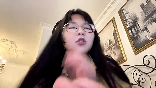 Snapshot of Feylinmay chatting on 05-02-26, 12:10 Feylinmay online show from 05-02-26, 12:10