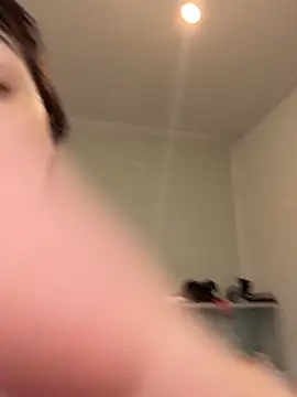 Abrildqquino online show from 04-23-26, 07:37