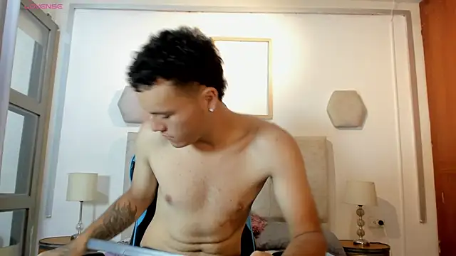 Snapshot of _blowsex_ chatting on 03-31-26, 01:57 blowsex online show from 03-31-26, 01:57