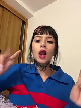 Snapshot of Babeel_ chatting on 06-07-26, 02:06 Babeel online show from 06-07-26, 02:06