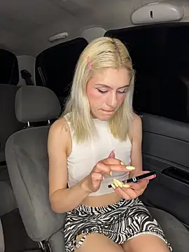 Snapshot of Lia_fire chatting on 04-03-26, 03:13 Lia fire online show from 04-03-26, 03:13