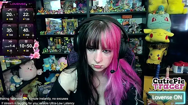 Snapshot of CutieTracer chatting on 05-25-26, 03:11 CutieTracer online show from 05-25-26, 03:11