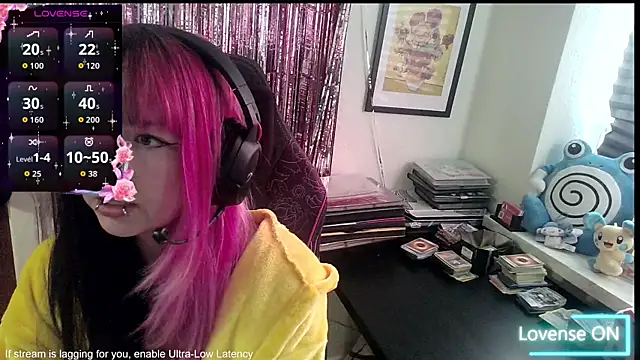 Snapshot of CutieTracer chatting on 05-05-26, 02:53 CutieTracer online show from 05-05-26, 02:53