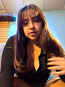 Snapshot of Salma_saad chatting on 04-22-26, 06:58 Salma saad online show from 04-22-26, 06:58