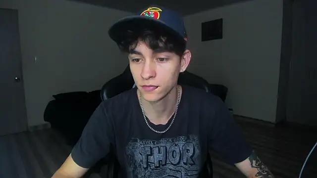 Snapshot of Luke_Chill chatting on 06-01-26, 11:26 Luke Chill online show from 06-01-26, 11:26