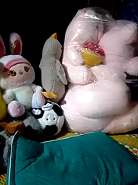Snapshot of Mi-Naney chatting on 07-14-26, 10:27 Mi-Naney online show from 07-14-26, 10:27
