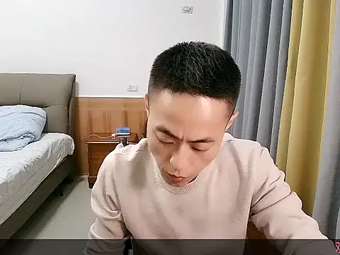 Snapshot of davidboys chatting on 05-02-26, 04:01 davidboys online show from 05-02-26, 04:01